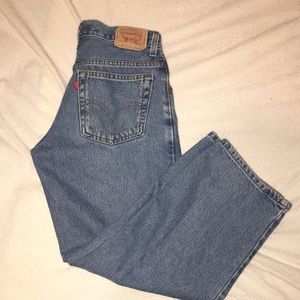VINTAGE LEVI JEANS